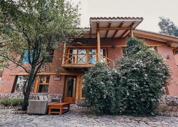Munay Sonqo Retreat & Yoga Center Calca